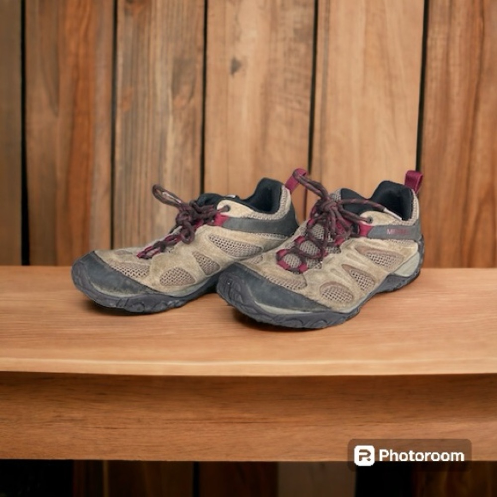 Merrell Yakota II low ankle rise hiking shoe